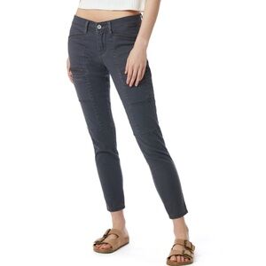 UNIONBAY Cropped Cargo Pants